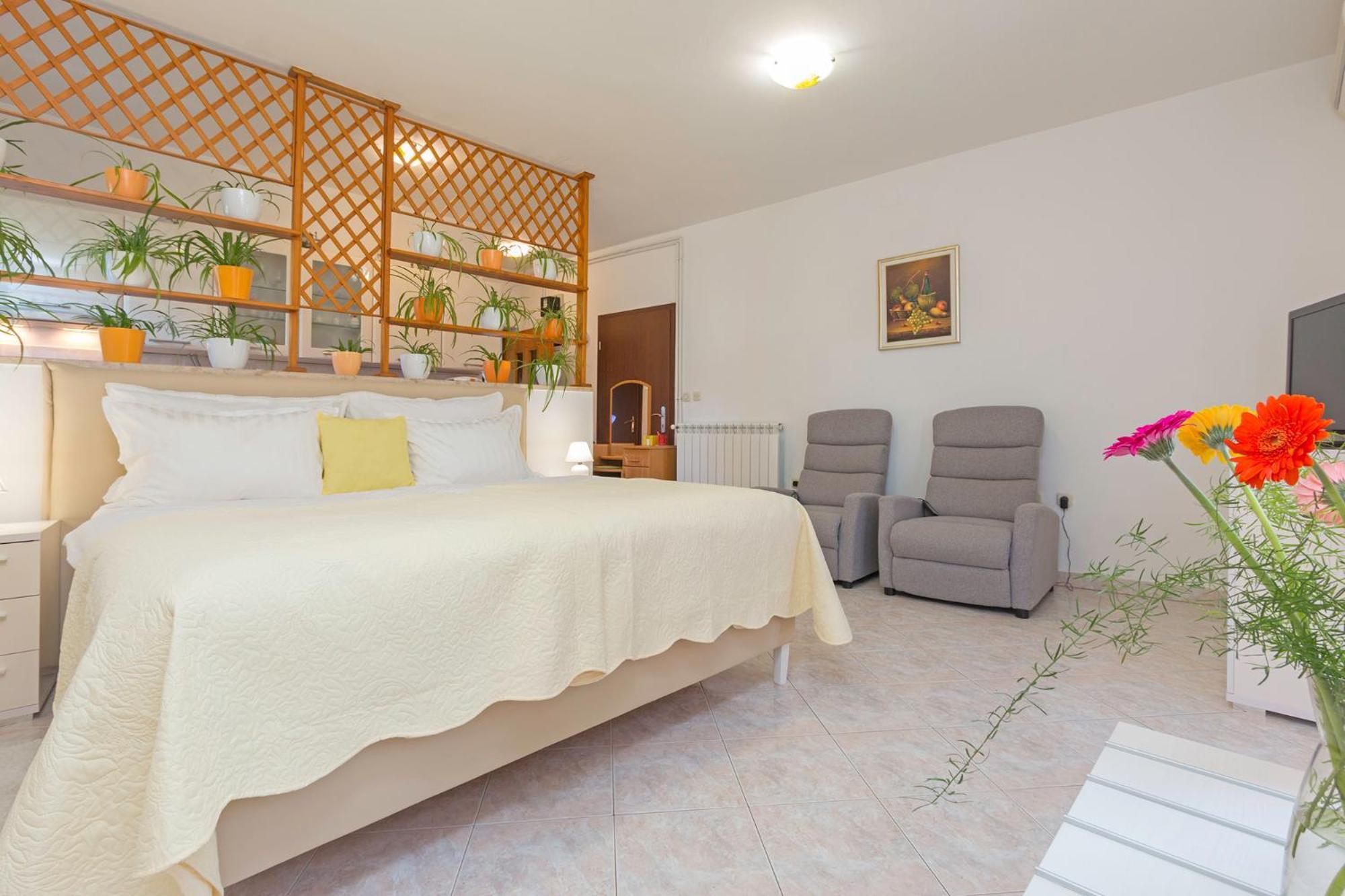 Studio Apartment Oliva Póla Kültér fotó